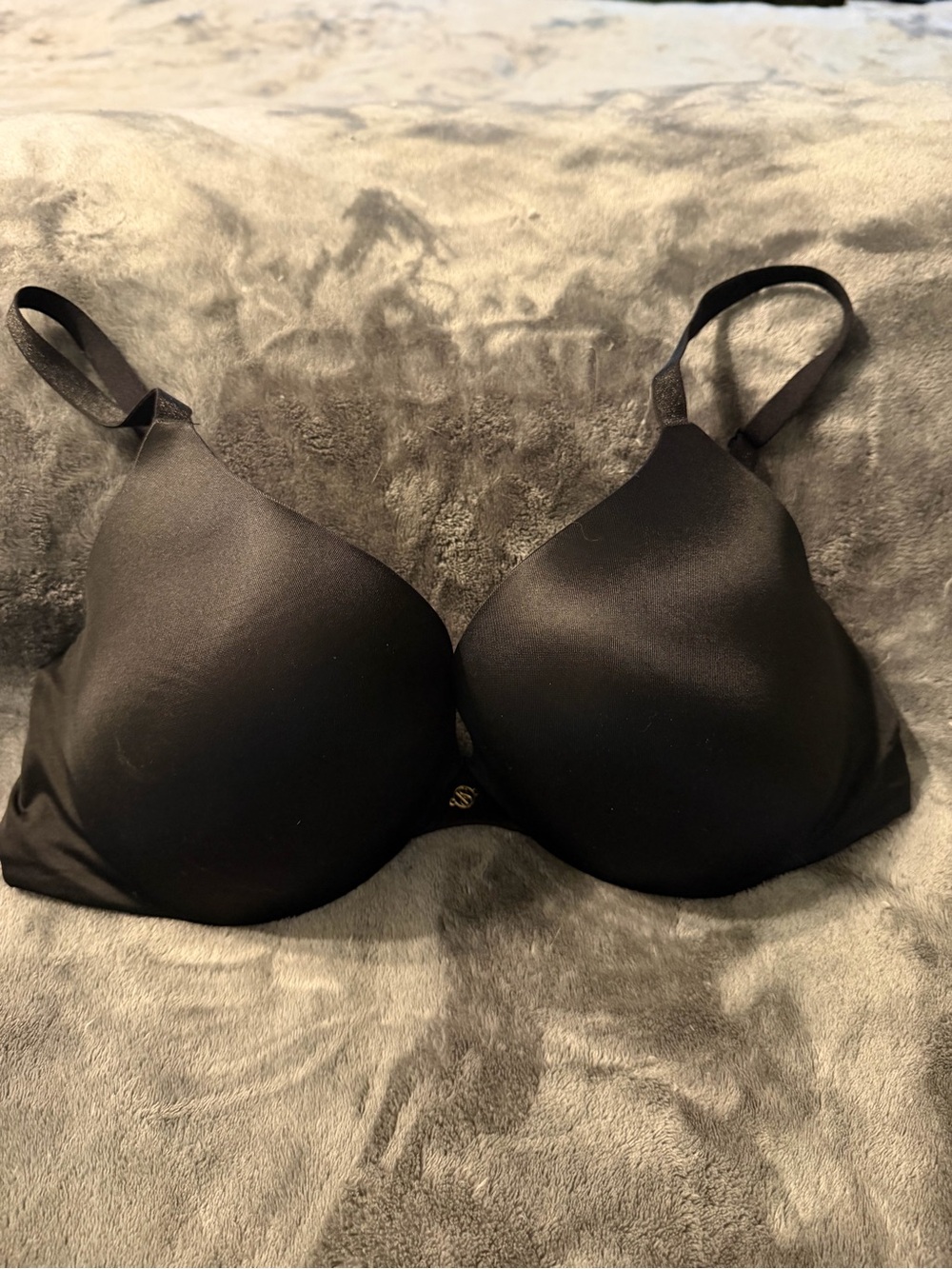 Victoria's Secret Smooth Black T-Shirt Bra